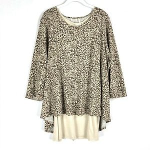 Logo Lori Goldstein Sweater Twin Set Leopard Print
